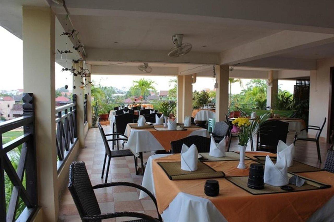 Siem Reap Riverside Hotel Exteriör bild