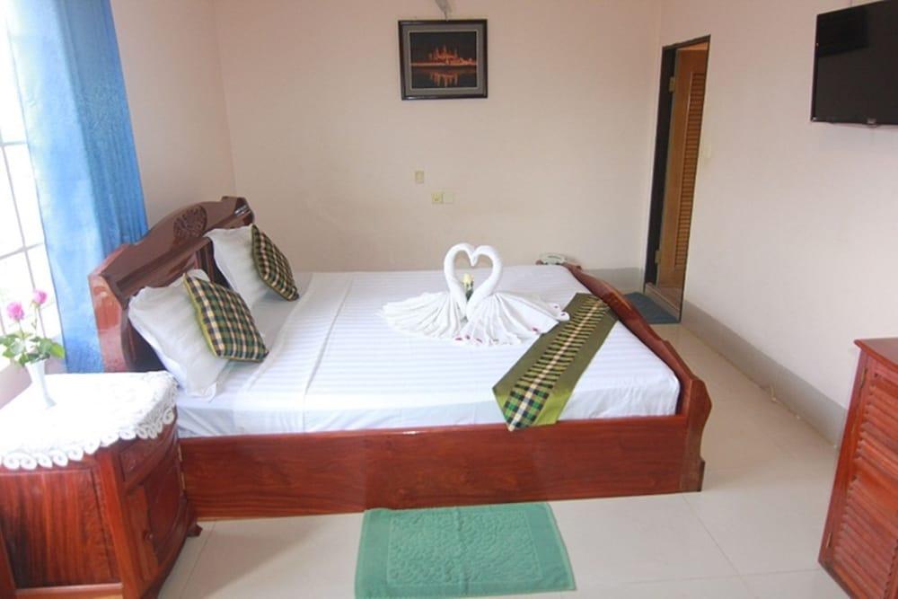 Siem Reap Riverside Hotel Exteriör bild