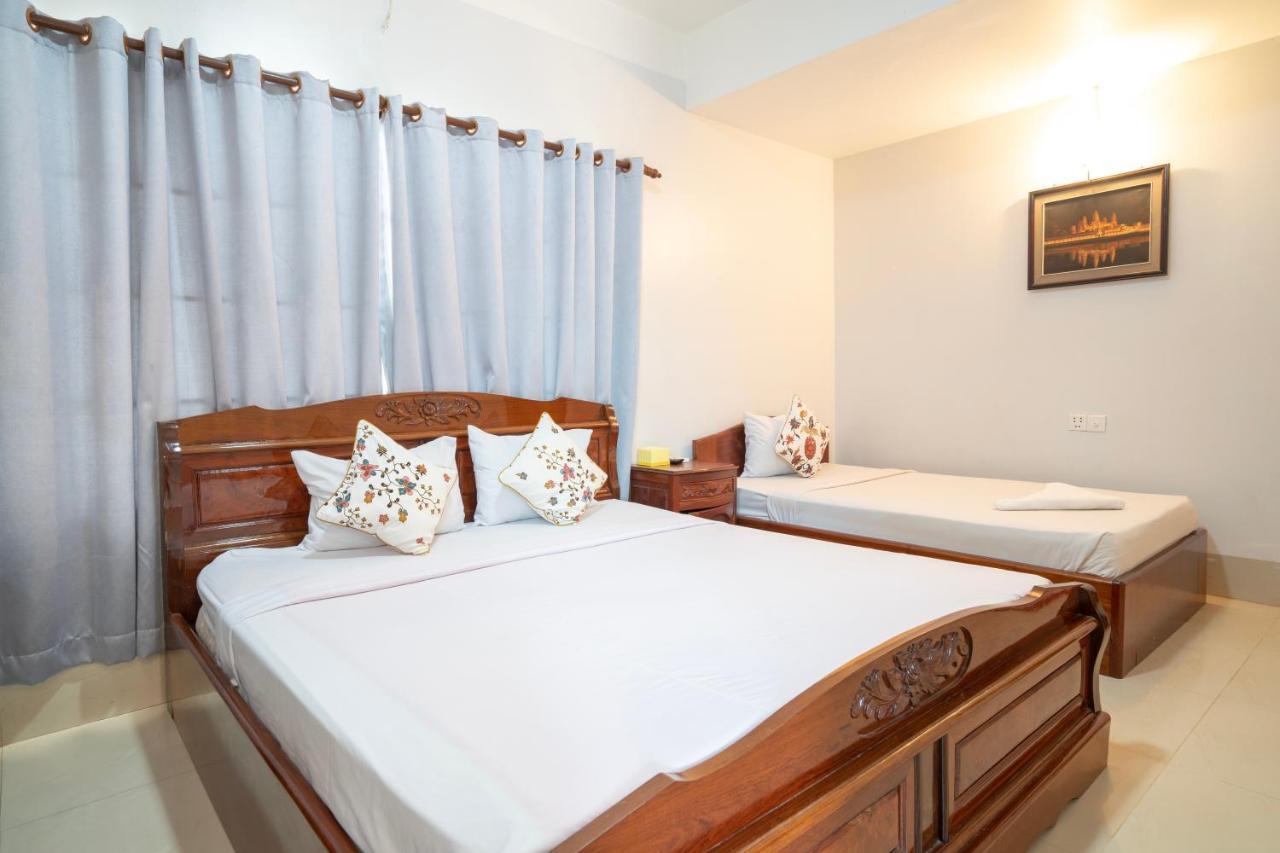 Siem Reap Riverside Hotel Exteriör bild