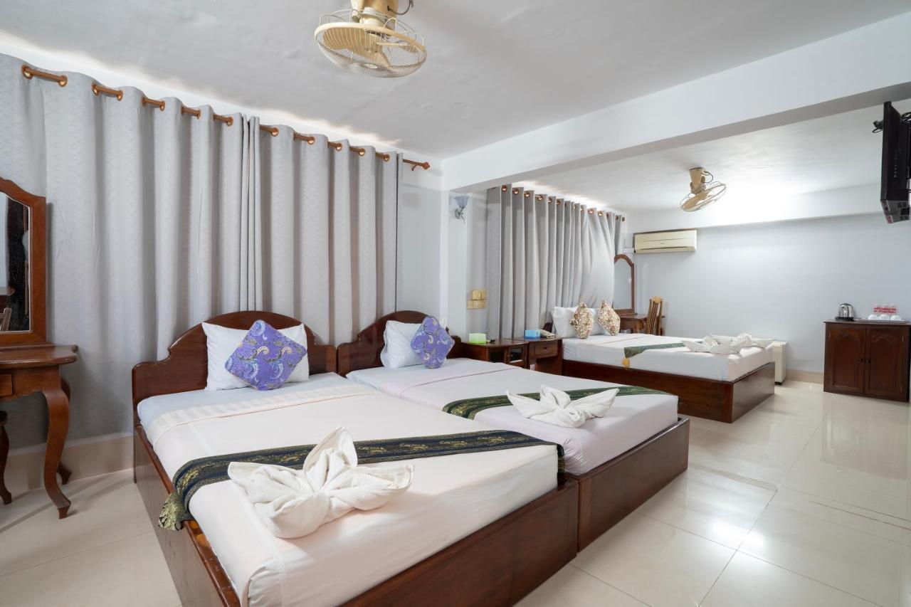 Siem Reap Riverside Hotel Exteriör bild