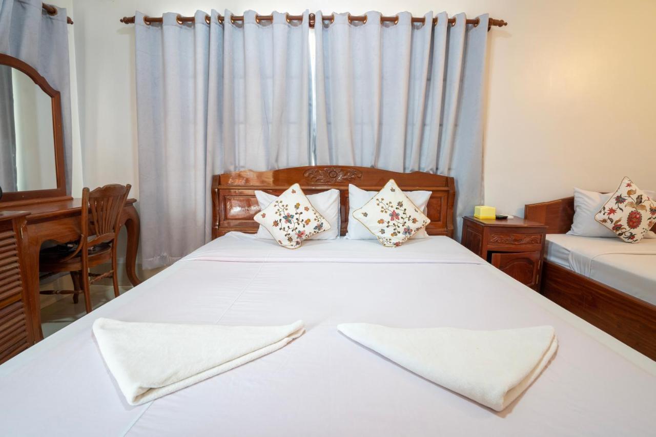 Siem Reap Riverside Hotel Exteriör bild