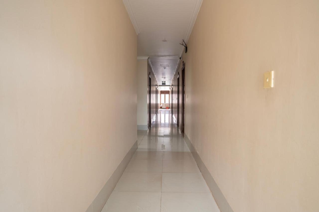 Siem Reap Riverside Hotel Exteriör bild