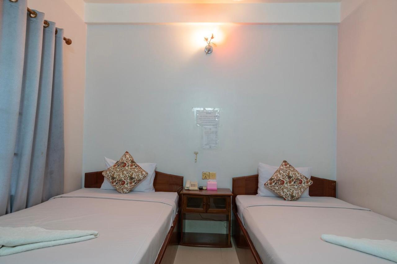 Siem Reap Riverside Hotel Exteriör bild