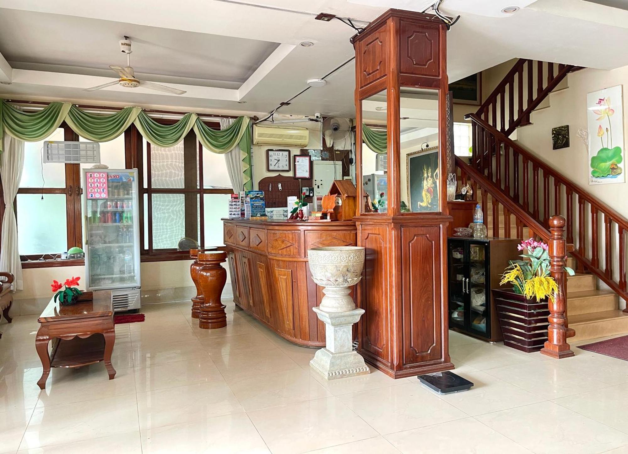 Siem Reap Riverside Hotel Exteriör bild