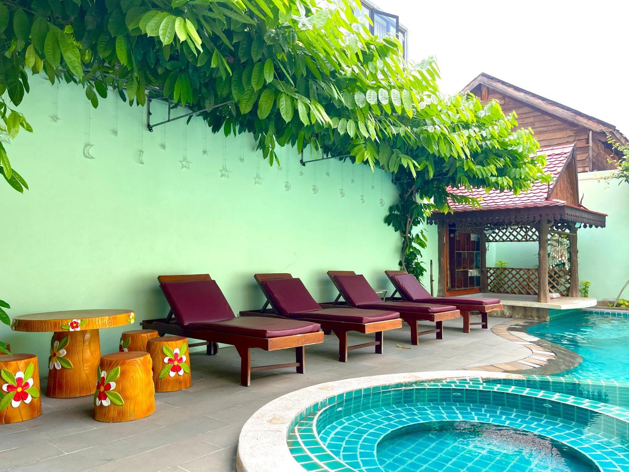 Siem Reap Riverside Hotel Exteriör bild