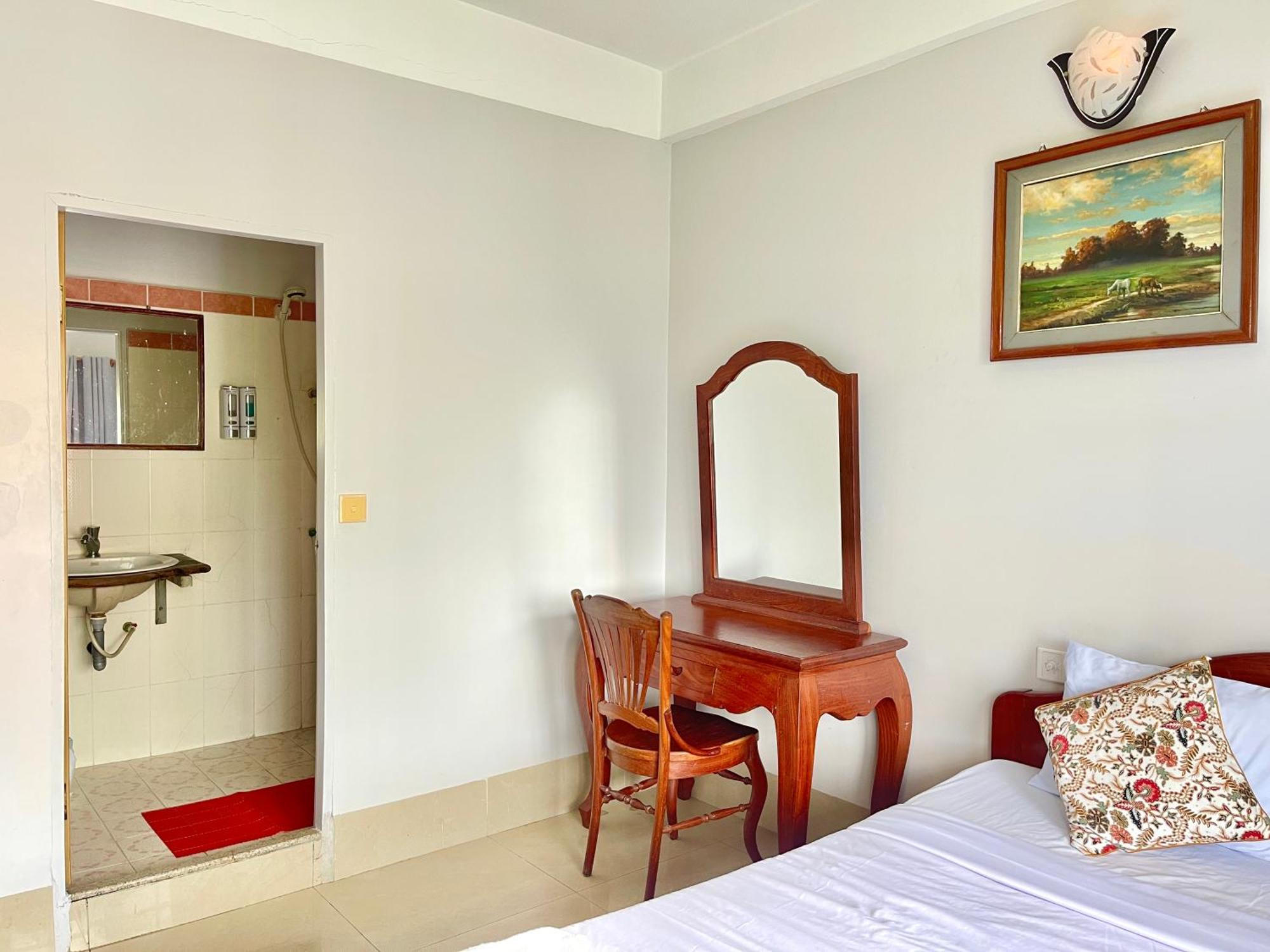 Siem Reap Riverside Hotel Exteriör bild