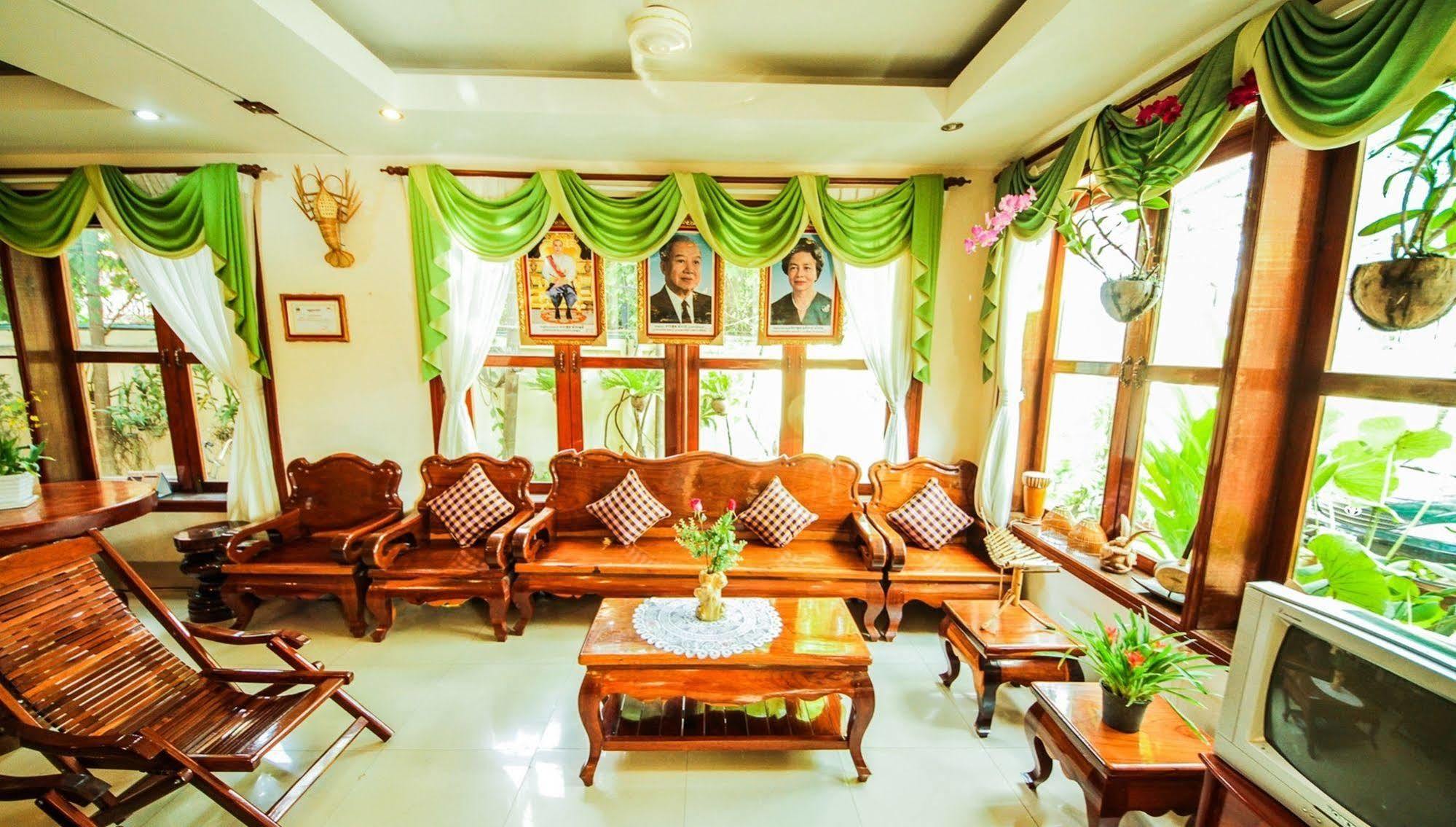 Siem Reap Riverside Hotel Exteriör bild
